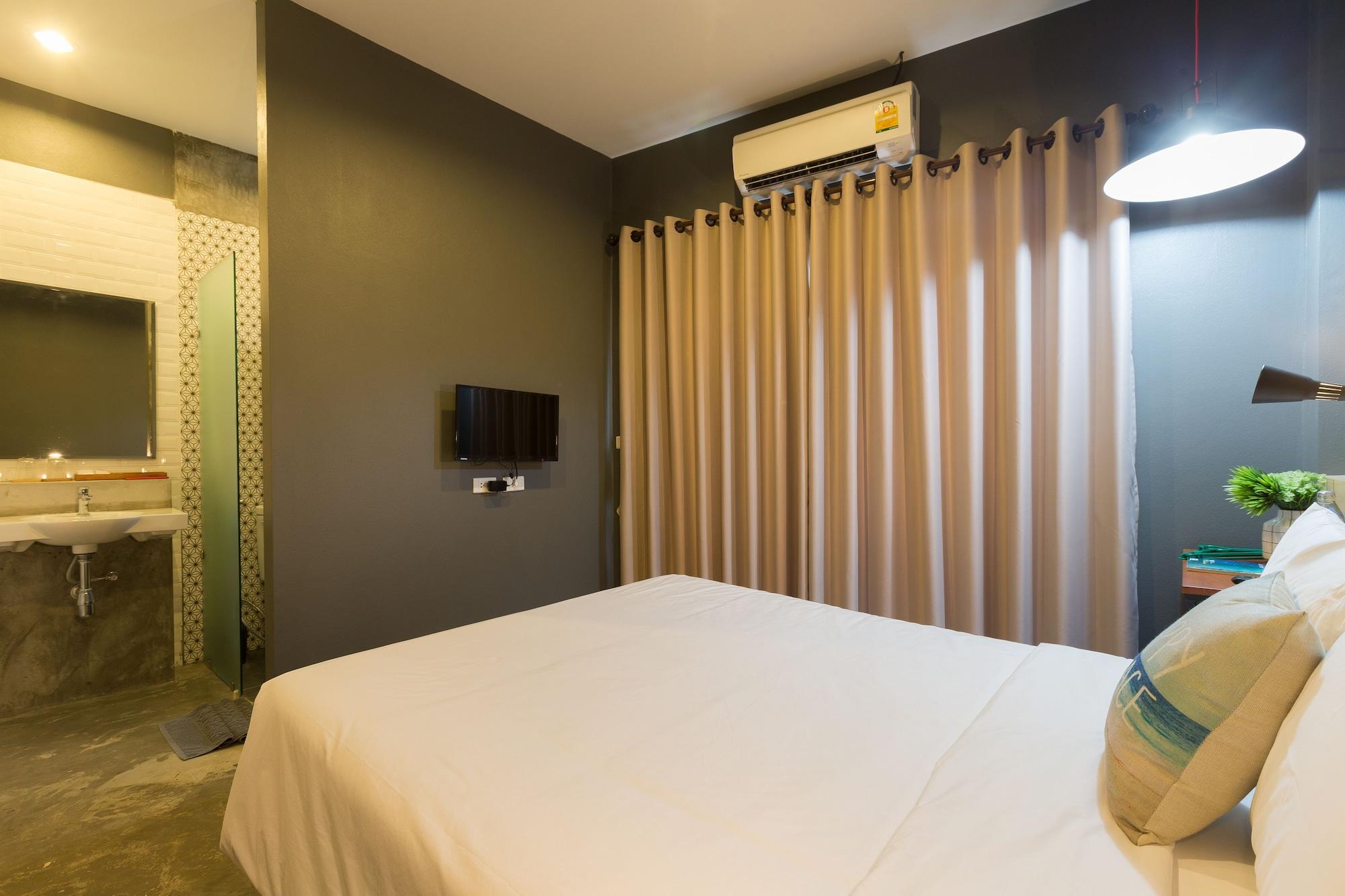 Srisuksant Square Hostel Krabi Exterior photo