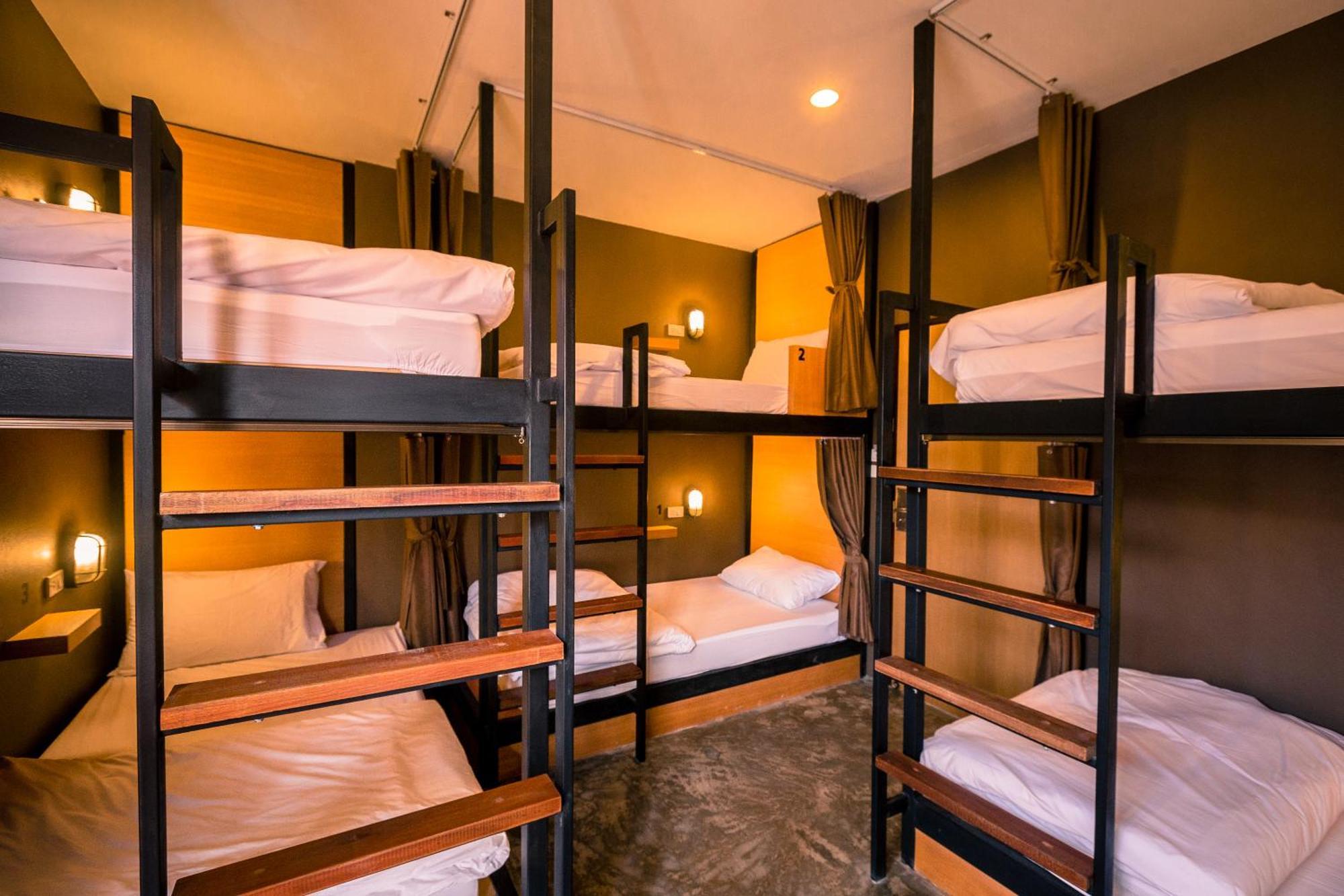 Srisuksant Square Hostel Krabi Exterior photo